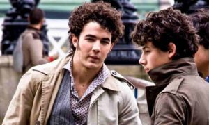 Nick y Kevin de Jonas Brothers
