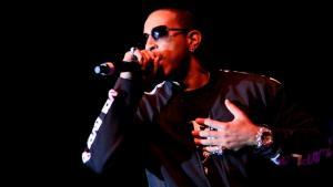 Ludacris canta live